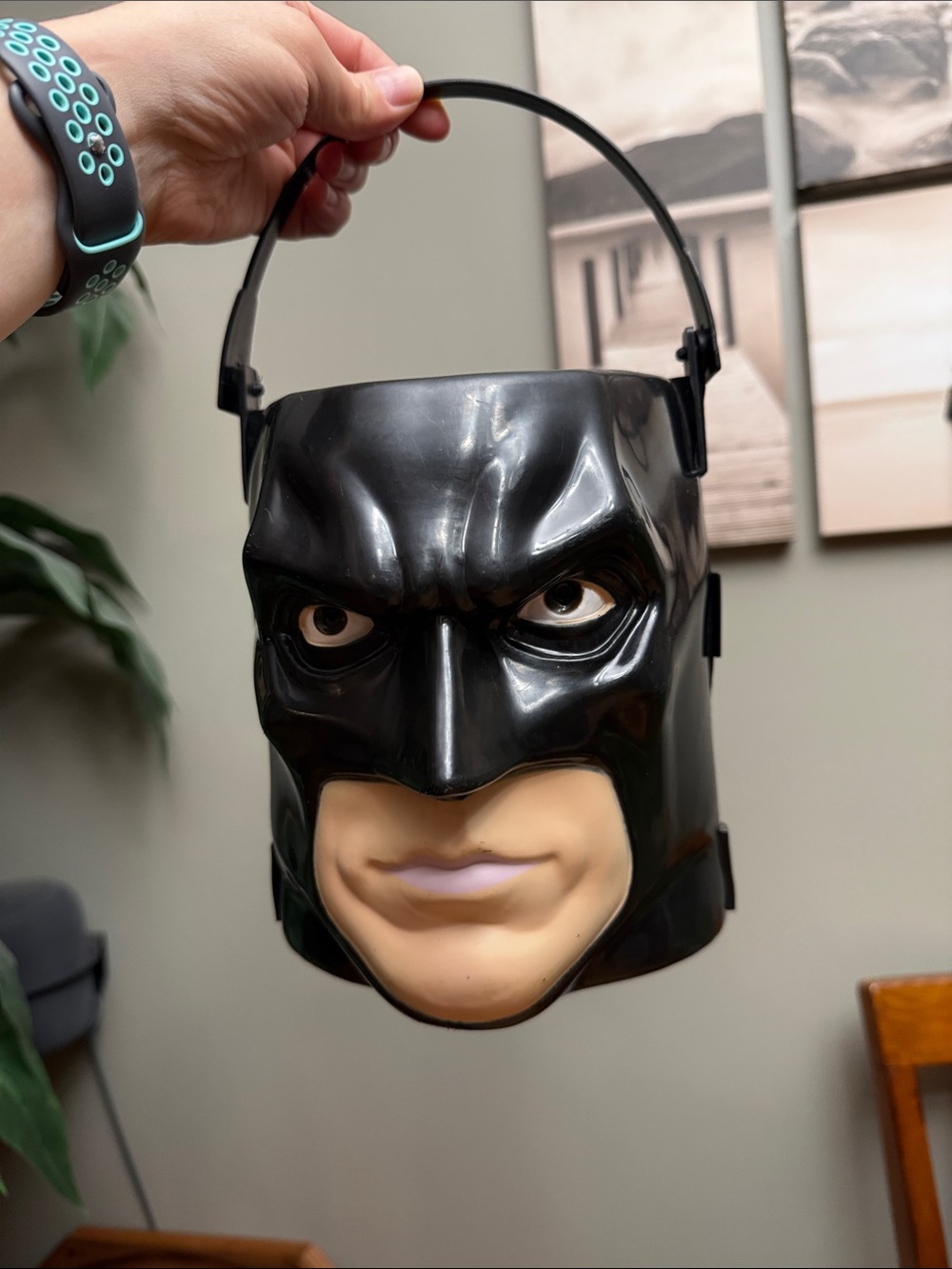 Vintage Plastic Batman The Dark Knight Trick or Treat Pail Candy Bucket Costume